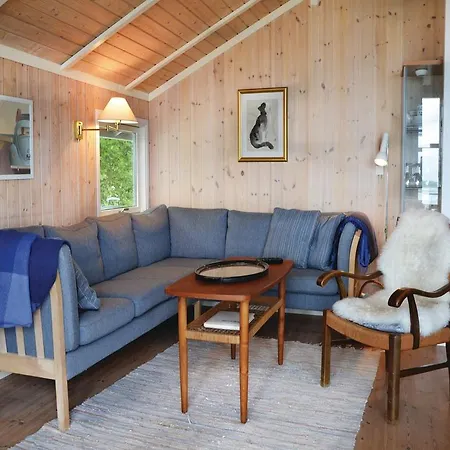 Three-bedroom Holiday Skibby With A Fireplace 04