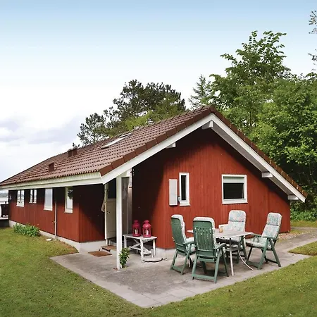 Three-bedroom Holiday Skibby With A Fireplace 04